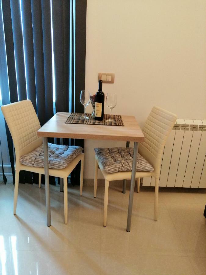 Studio Apartman Irena 2 Bijela Dış mekan fotoğraf
