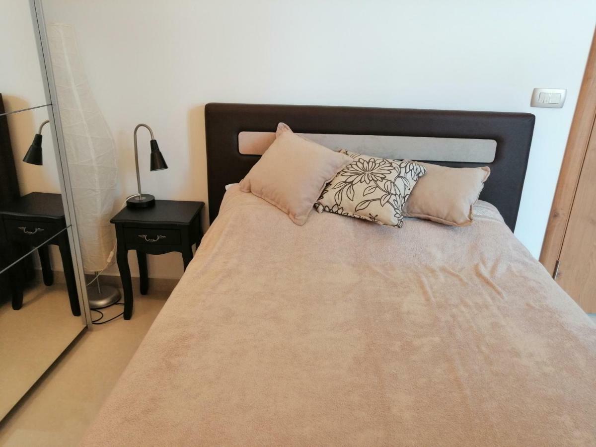 Studio Apartman Irena 2 Bijela Dış mekan fotoğraf