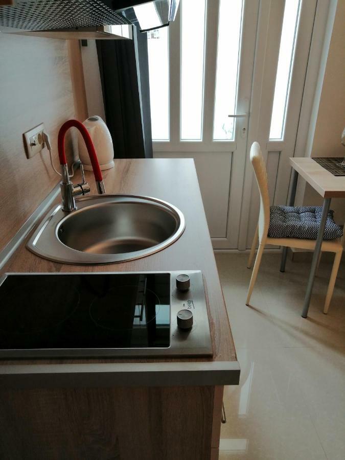 Studio Apartman Irena 2 Bijela Dış mekan fotoğraf